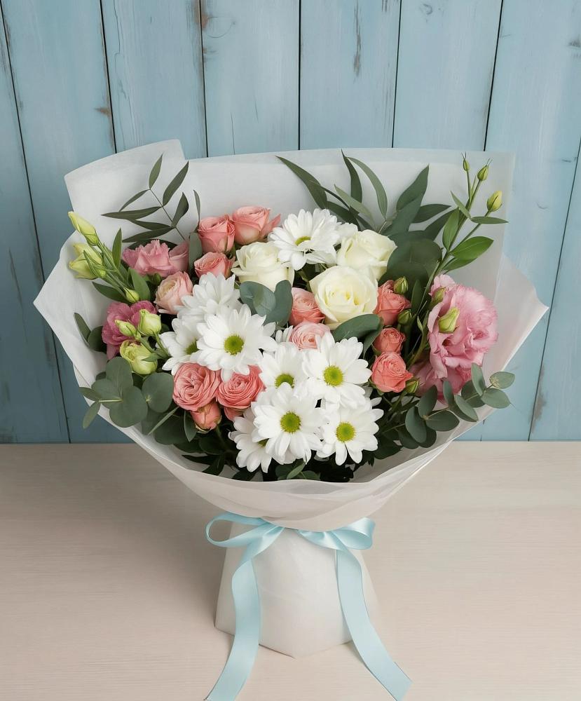 Букет цветов из: Розы, Лизиантусы и Хризантемы в Благодатном