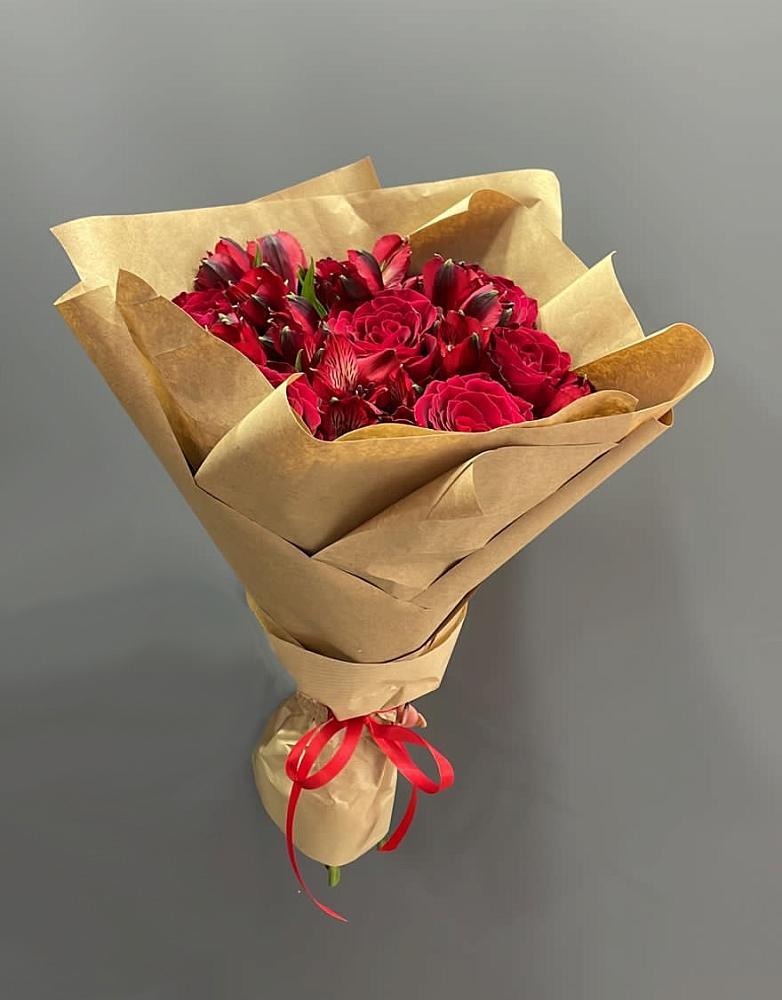 Букет цветов из: Альстромерии и Розы в Благодатном