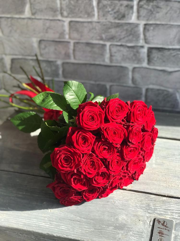 Букет Красные розы Фридом в Благодатном