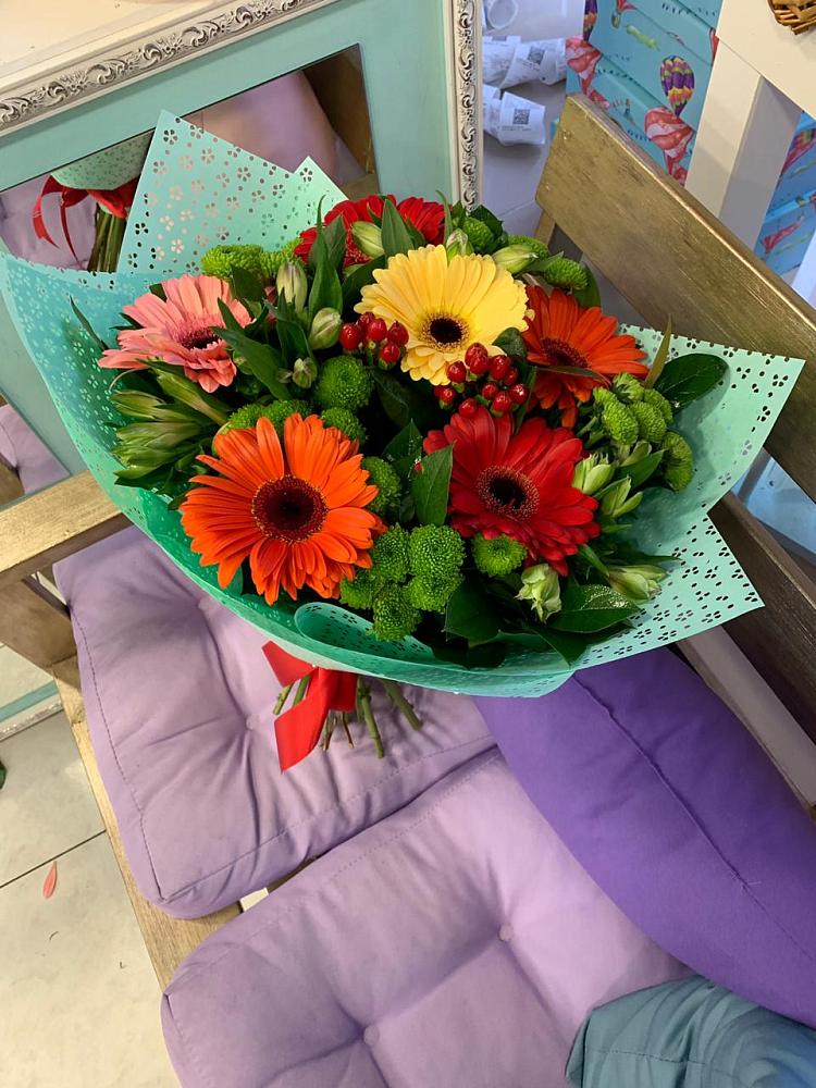 Букет цветов из: Герберы, Хризантемы и Альстромерии в Благодатном