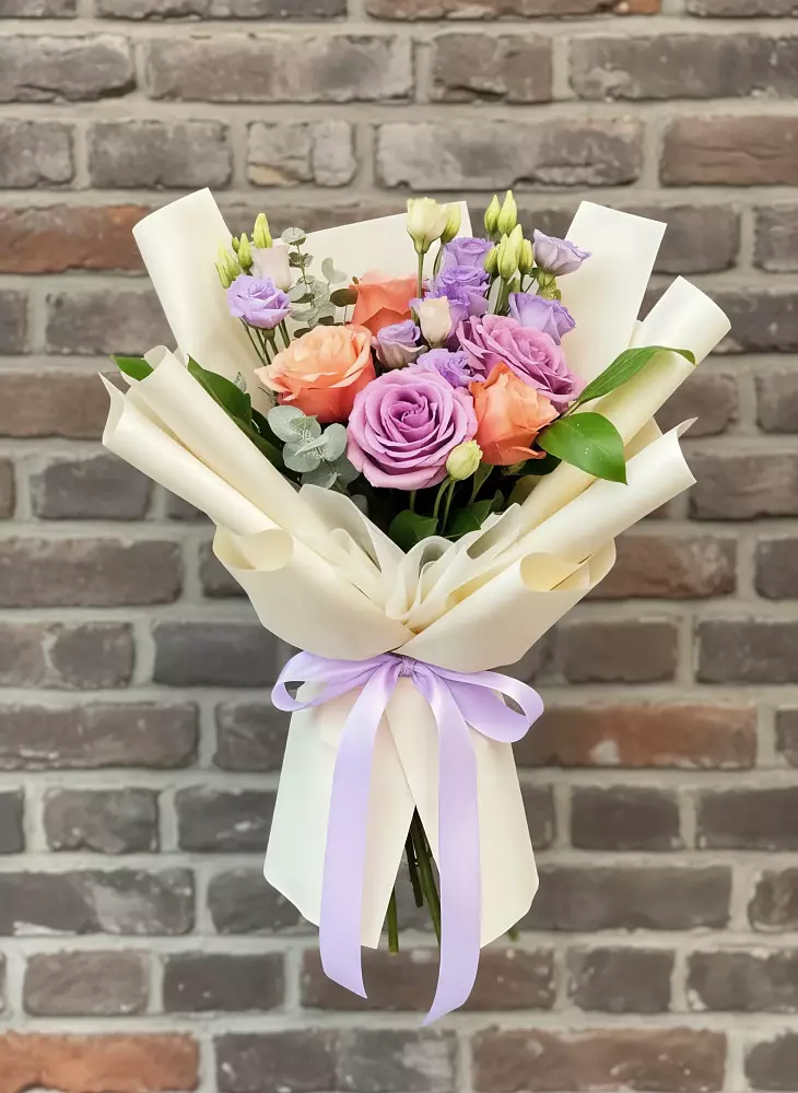 Букет цветов из: Лизиантусы и Розы в Благодатном