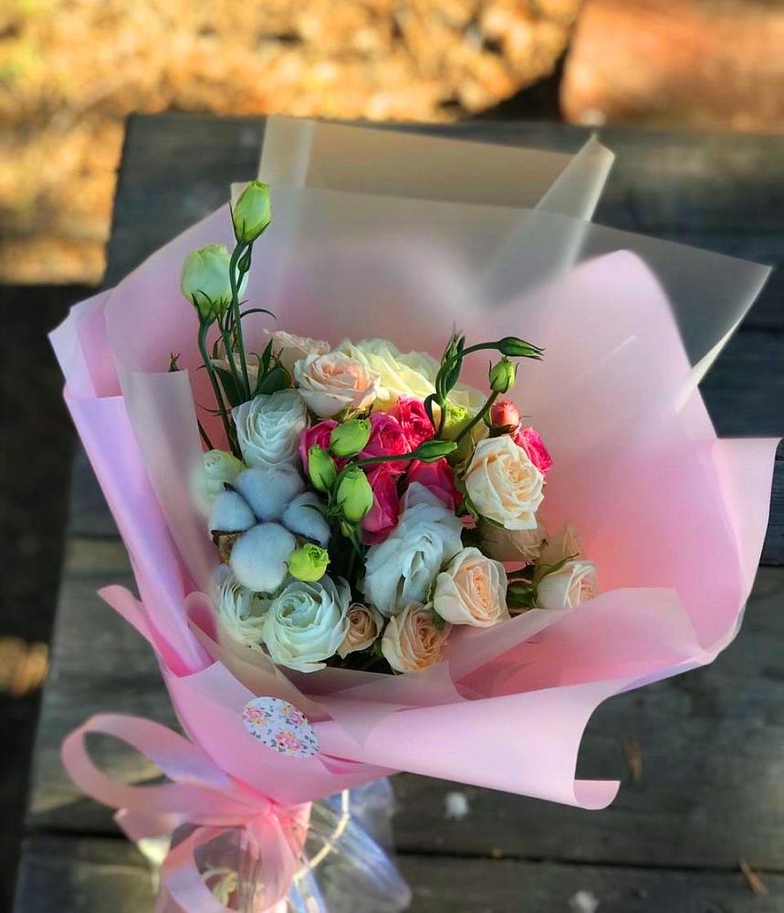 Букет цветов из: Розы и Лизиантусы в Благодатном