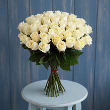 Букет 51 Белая роза Эдлесс Лав в Благодатном