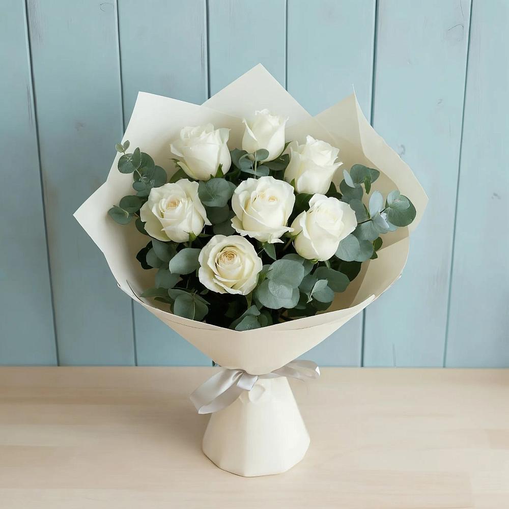 Букет Белые розы в Эвкалипте в Благодатном