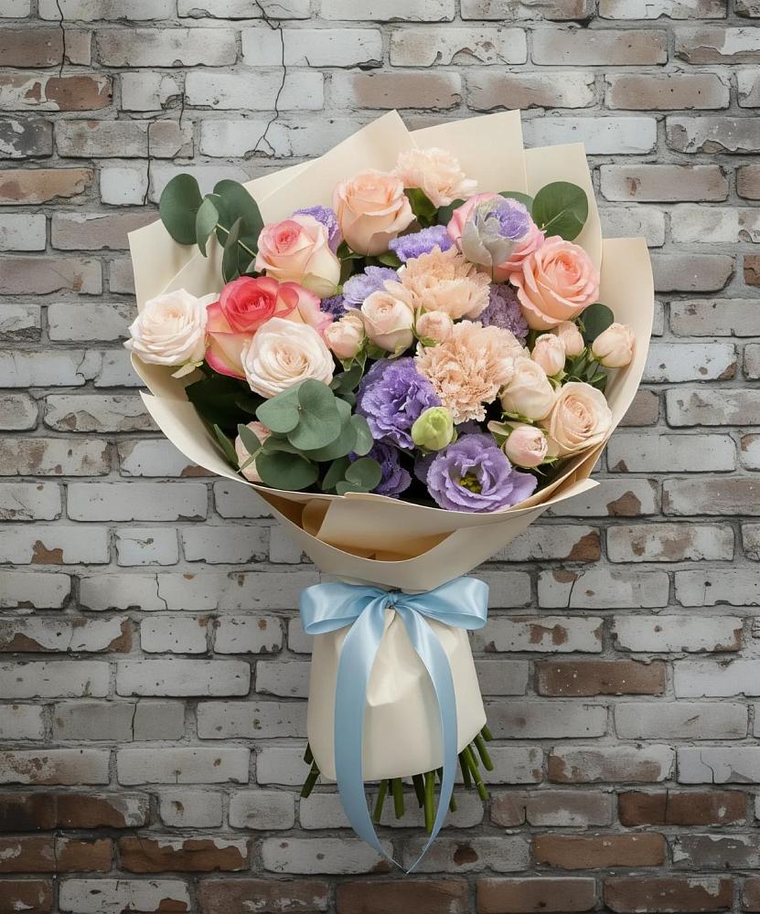 Букет цветов из: Розы, Лизиантусы и Гвоздики в Благодатном