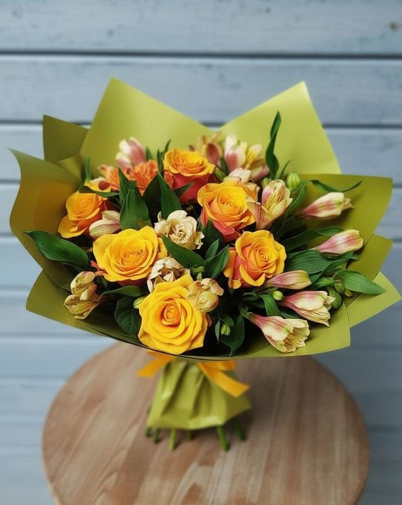 Букет цветов из: Альстромерии и Розы в Благодатном