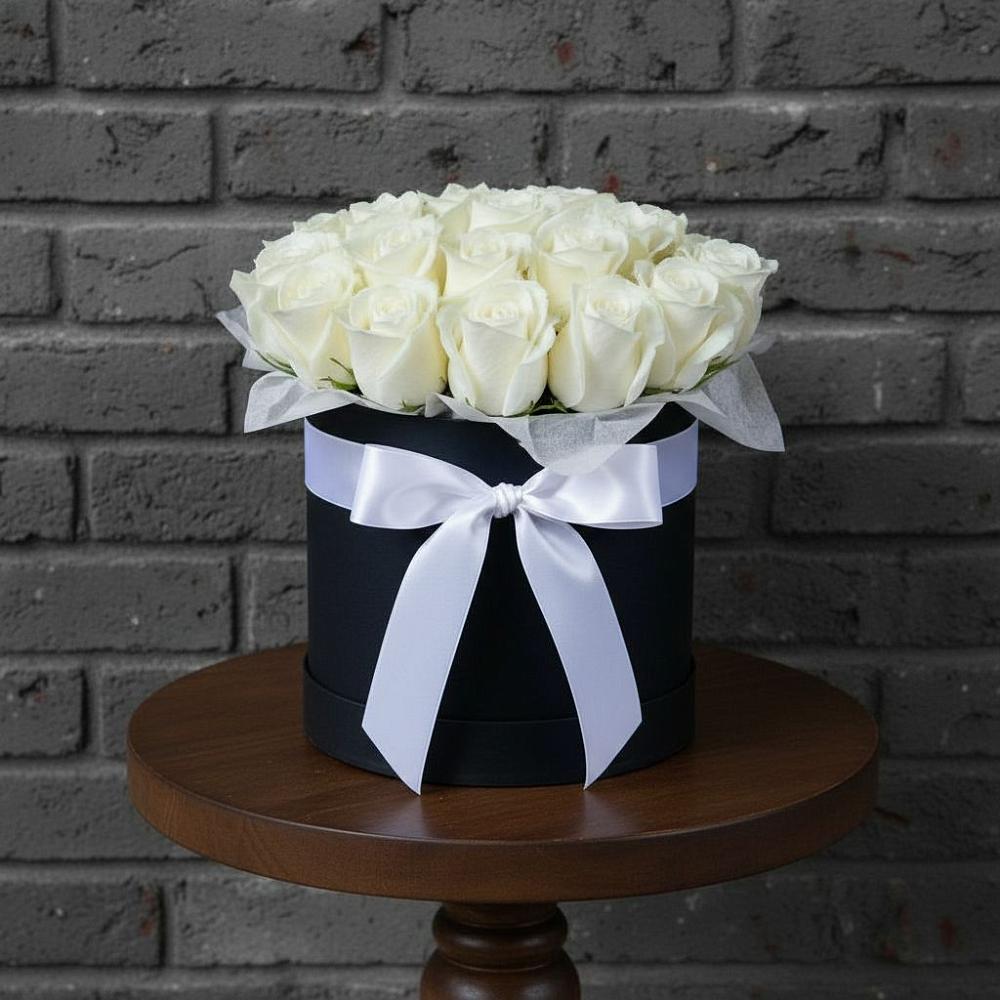 Цветочная композиция из Розы в шляпной коробке в Благодатном